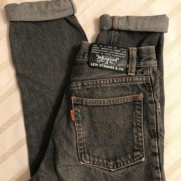 levis mom jeans grey